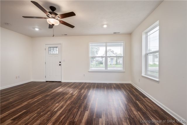 210 Clay Street, New Albany, IN 47150