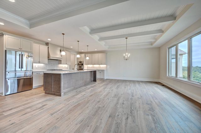 820 Fairbanks Lane, Southgate, KY 41071