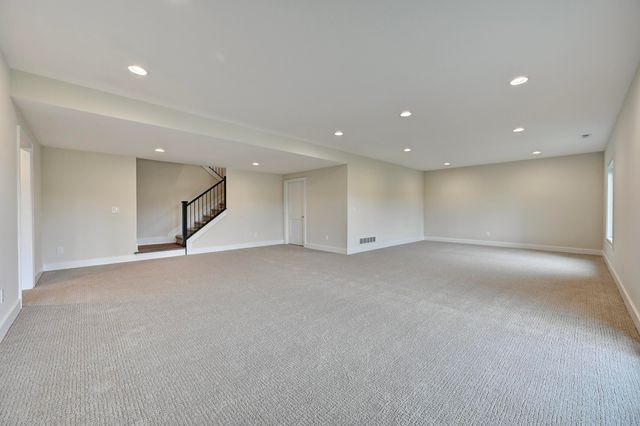 820 Fairbanks Lane, Southgate, KY 41071