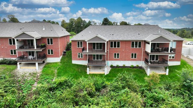 820 Fairbanks Lane, Southgate, KY 41071