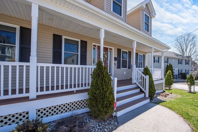 259 Hilldale Ave, Haverhill, MA 01832