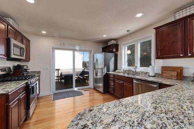 259 Hilldale Ave, Haverhill, MA 01832