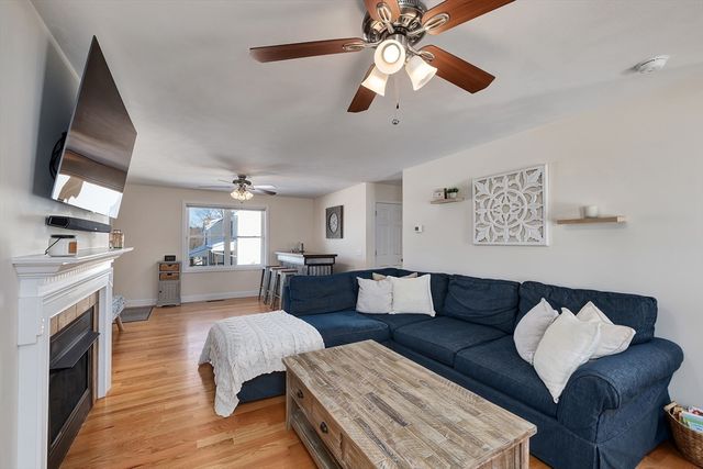 259 Hilldale Ave, Haverhill, MA 01832