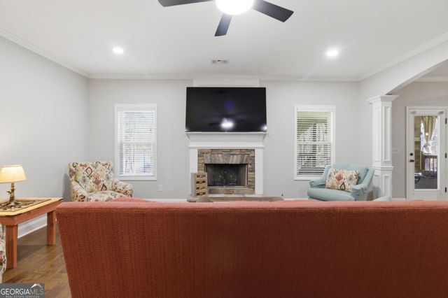 37 Farmstead Way, Senoia, GA 30276