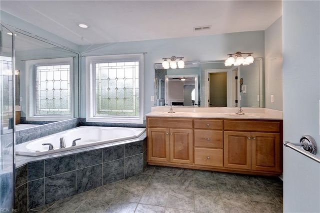 129 Birdie DR, Suffolk, VA 23434