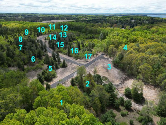 8852 Hemlock Hill Drive, Traverse City, MI 49685