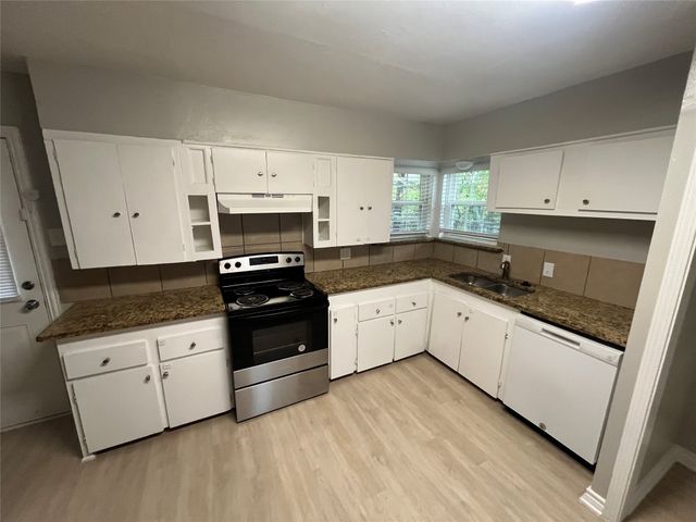 12223 Bellafonte Drive, Dallas, TX 75243