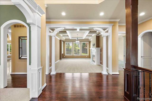 2885 Ambleside Court, Rochester, MI 48306