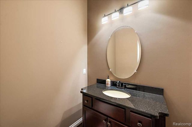 2885 Ambleside Court, Rochester, MI 48306