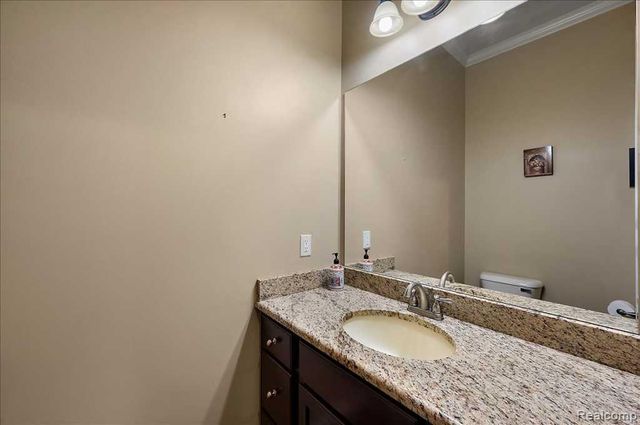 2885 Ambleside Court, Rochester, MI 48306