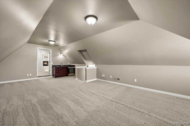2885 Ambleside Court, Rochester, MI 48306