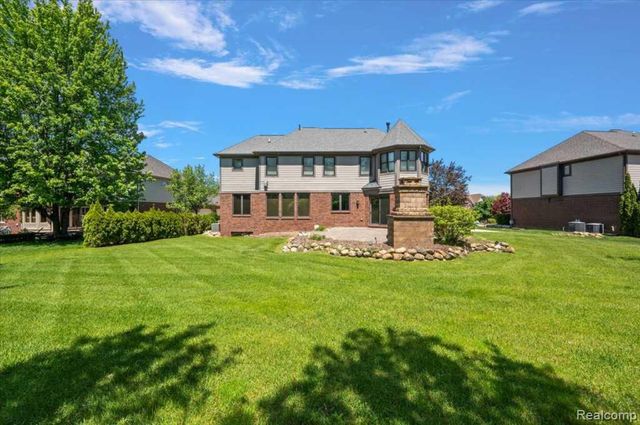 2885 Ambleside Court, Rochester, MI 48306