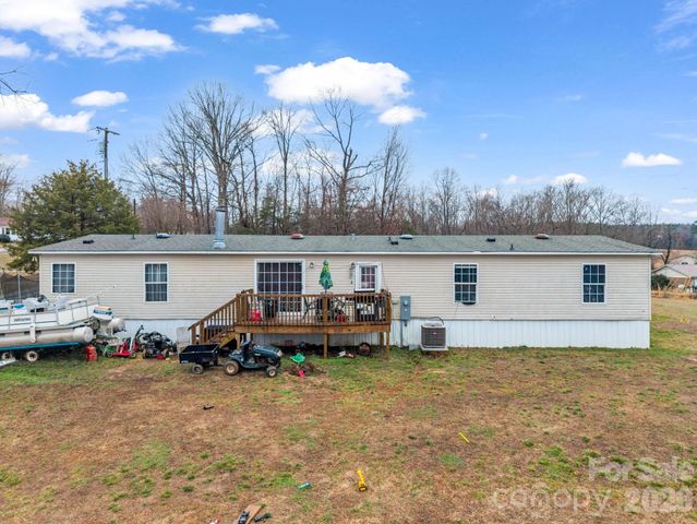 827 Old Henrietta Road, Forest City, NC 28043