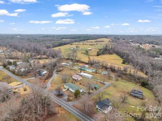 827 Old Henrietta Road, Forest City, NC 28043