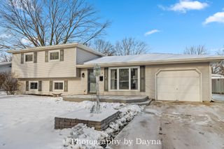 42 Emery Drive, Bourbonnais, IL 60914