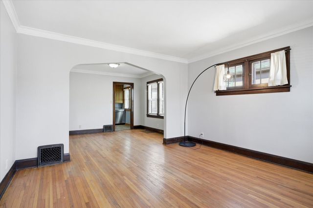 4240 28th Avenue S, Minneapolis, MN 55406