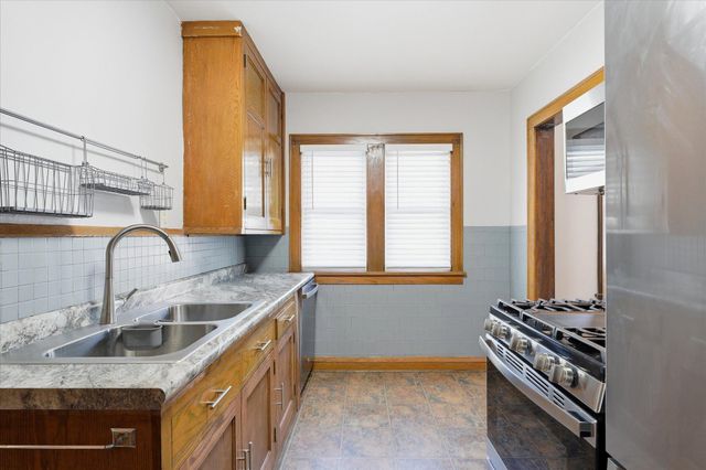 4240 28th Avenue S, Minneapolis, MN 55406