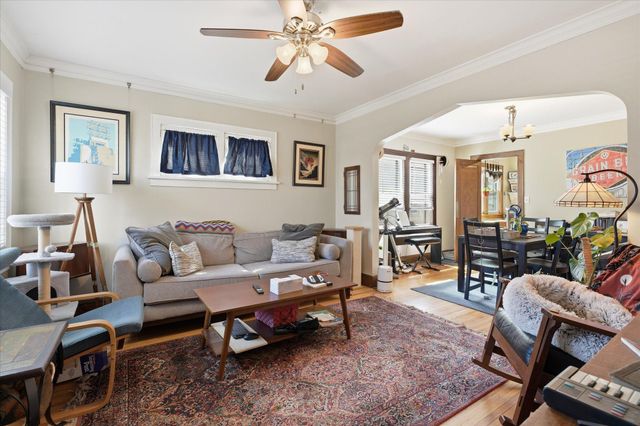 4240 28th Avenue S, Minneapolis, MN 55406