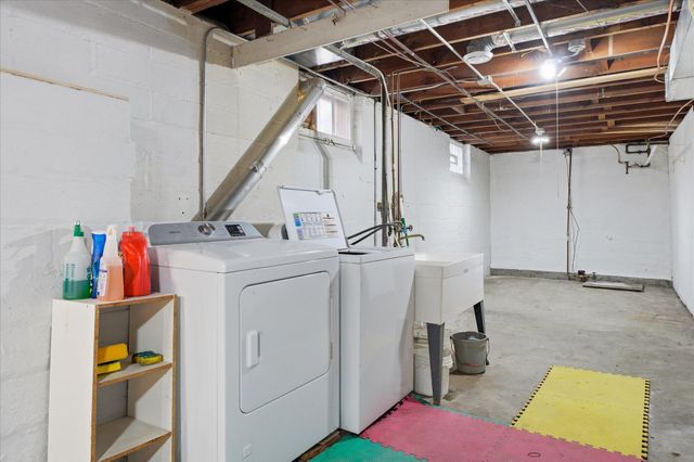 4240 28th Avenue S, Minneapolis, MN 55406