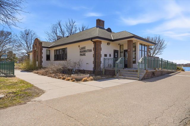 4240 28th Avenue S, Minneapolis, MN 55406