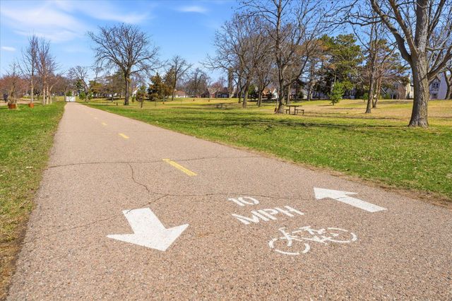 4240 28th Avenue S, Minneapolis, MN 55406