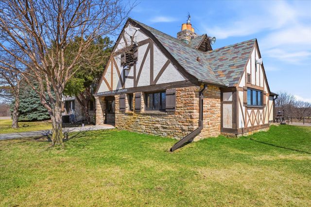 4240 28th Avenue S, Minneapolis, MN 55406