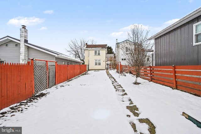 60 S MARKET ST, Elizabethville, PA 17023