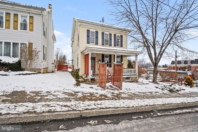 60 S MARKET ST, Elizabethville, PA 17023