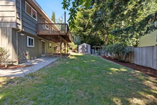 10312 Wallingford Avenue N, Seattle, WA 98133