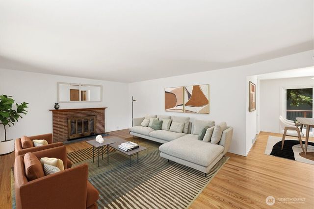 10312 Wallingford Avenue N, Seattle, WA 98133
