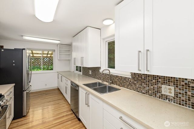 10312 Wallingford Avenue N, Seattle, WA 98133