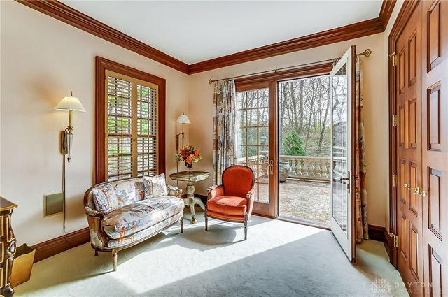 5048 Oak Manor Court, Kettering, OH 45429