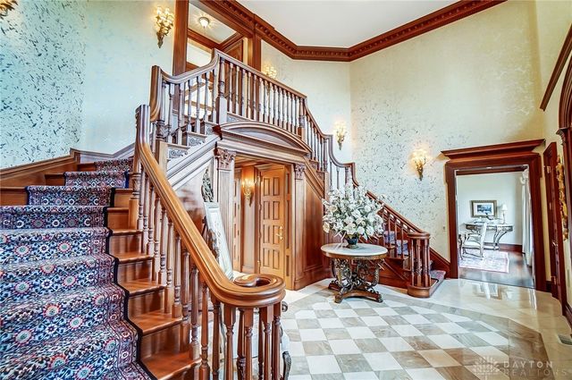 5048 Oak Manor Court, Kettering, OH 45429