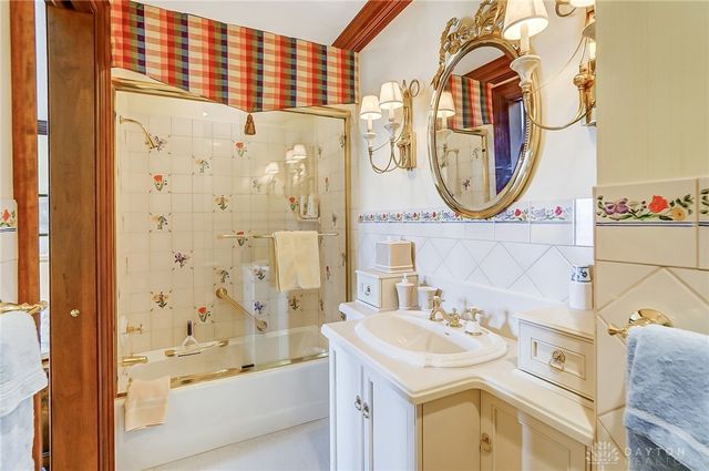 5048 Oak Manor Court, Kettering, OH 45429