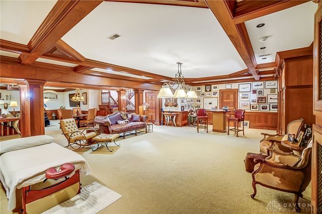 5048 Oak Manor Court, Kettering, OH 45429