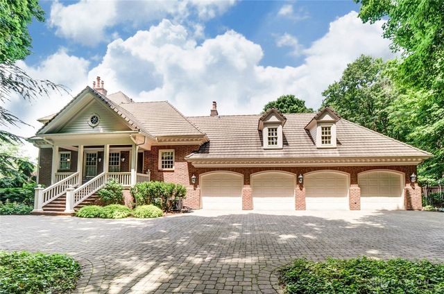 5048 Oak Manor Court, Kettering, OH 45429