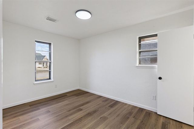 909 Highlander Drive, Moore, OK 73160