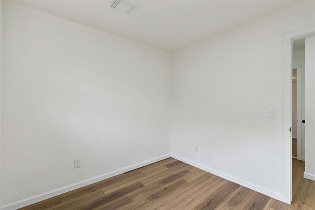 909 Highlander Drive, Moore, OK 73160