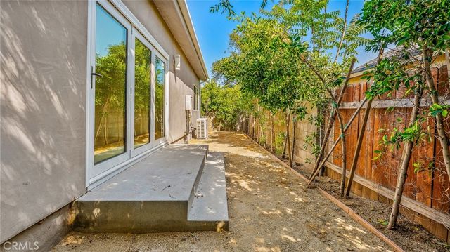512 W Washington Blvd, Pasadena, CA 91103