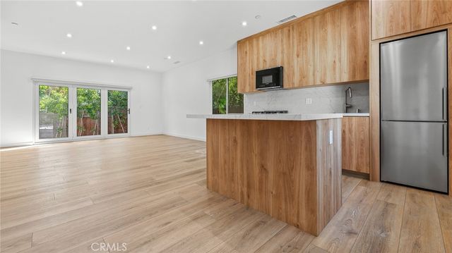 512 W Washington Blvd, Pasadena, CA 91103