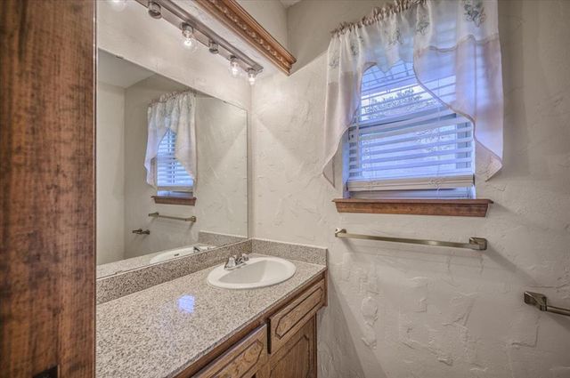 4540 SE 35th Street, Del City, OK 73115