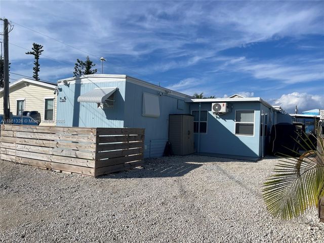 721 Garden State Ln, Key Largo, FL 33037