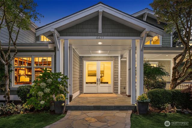 4427 95th Avenue NE, Yarrow Point, WA 98004