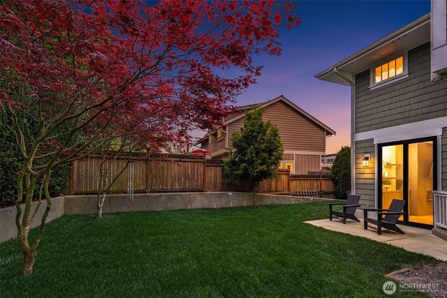 4427 95th Avenue NE, Yarrow Point, WA 98004