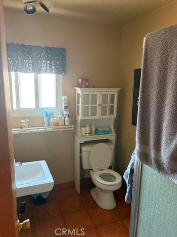 944 Kenwood, Inglewood, CA 90301