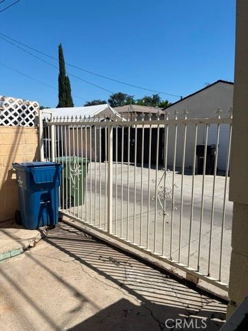 944 Kenwood, Inglewood, CA 90301