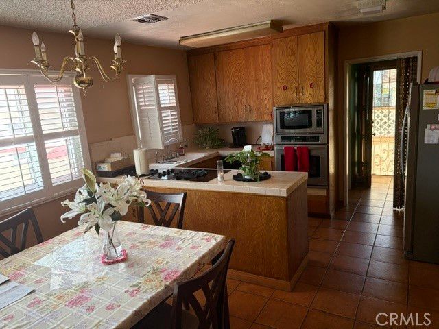 944 Kenwood, Inglewood, CA 90301