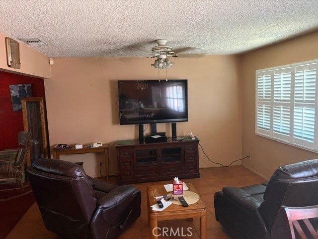 944 Kenwood, Inglewood, CA 90301