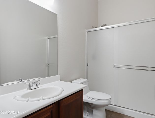 2406 W DESPERADO Way, Phoenix, AZ 85085