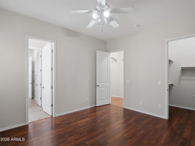 2406 W DESPERADO Way, Phoenix, AZ 85085